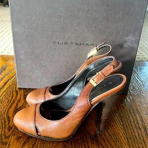 Elie Tahari size 7/ modern